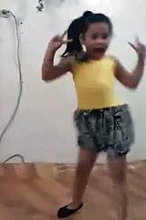 Whatsapp funny video girl sema dance