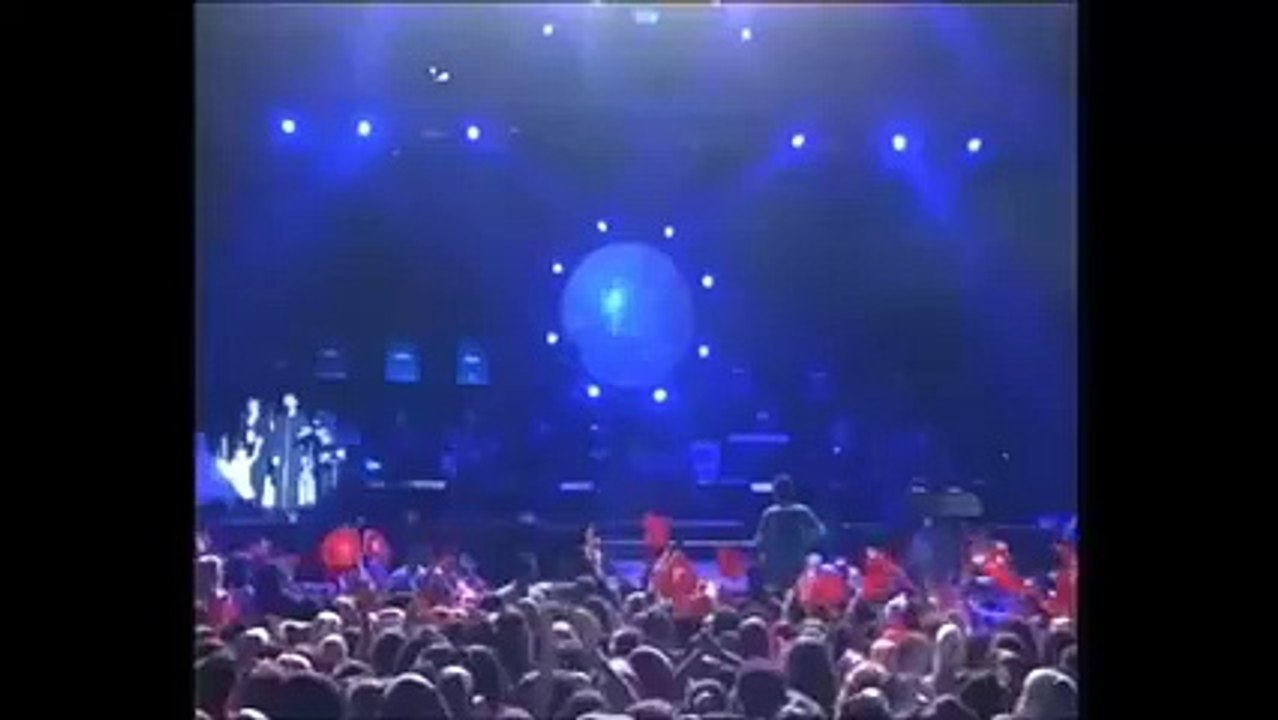 BU KADAR İÇDEN BU KADAR ÇOŞKUYLA İSTİKLAL MARŞI DİNLEMEDİNİZ.