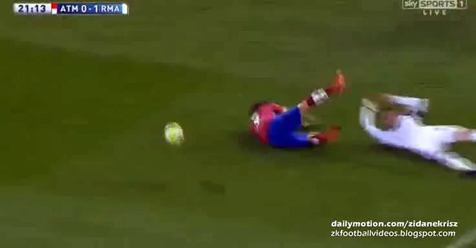 Keylor Navas Penalty Save HD- Atletico Madrid v. Real Madrid 04.10.2015