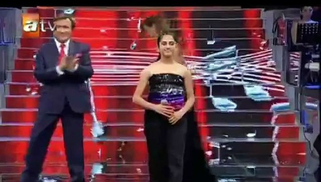 Yonca Lodi & Dilşah Gücüm - Büklüm Büklüm (Bir Şarkısın Sen)