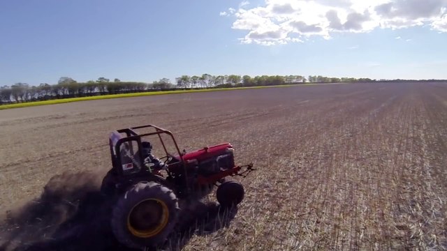 Crazy guy drifting with a tractor! Insane...