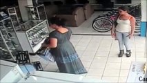 'Magic' Dress: Woman Steals A Plasma TV In Seconds