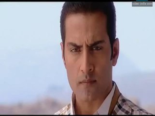 Handsome Sudhanshu Pandey as Yuvraaj Fights on a Hill with Ranbakura ~ Jhansi ki Rani