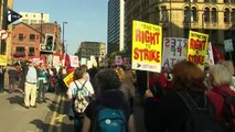 A Manchester des milliers de personnes dans les rues
