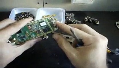How to extract Gold from an Old Mobile Phone