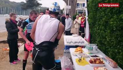 Troll Enez Morbihan. Nager en baskets et courir en combi