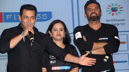 Salman Khan Is JEALOUS Of Sunil Shetty - WATCH VIDEO