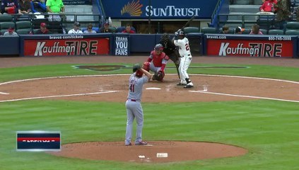 Adonis Pega dos jonrones el último día de la temporada 2015