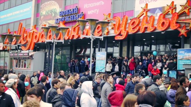 Победитель грандиозной акции «Накупи на Ялту» от ТЦ «Муравей» на проспекте Ленина