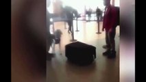 Polícia encontra homem tentando sair do país dentro de mala em aeroporto no Peru; Veja vídeo