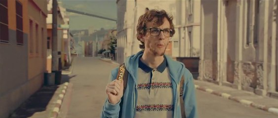 Wieden + Kennedy Sao Paulo pour Lacta 5 Star - «There's a kick in every bite» - Octobre 2015