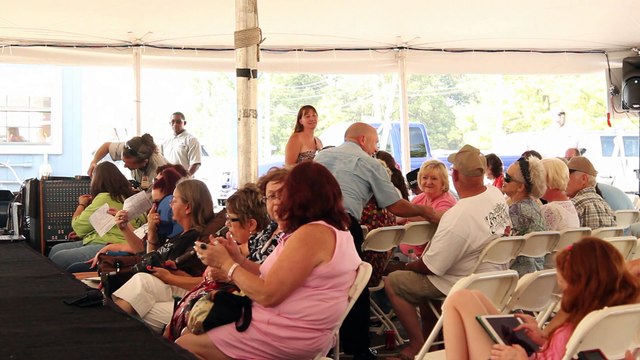 Danny McCorkle sings 'Welcome To My World' Elvis Week 2015