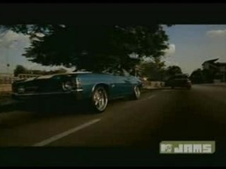 Young Dro ft T.I. - Shoulder Lean