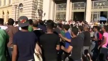 Ungarn - Illegale greifen Fußball Fans an