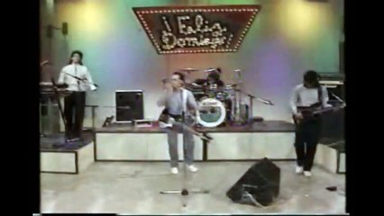 Enanitos Verdes - El Extraño de Pelo Largo