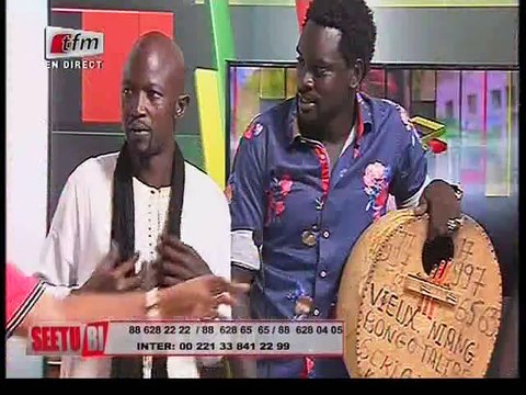 Le comédien Ibra imite la course des échappés de la bousculade de Mouna