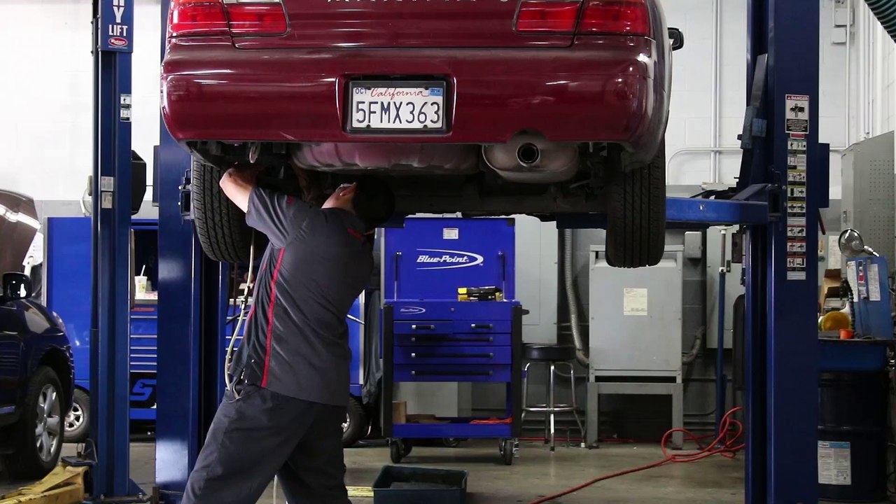 Nissan Service Shop La Quinta, CA |Torre Nissan Service La Quinta, CA