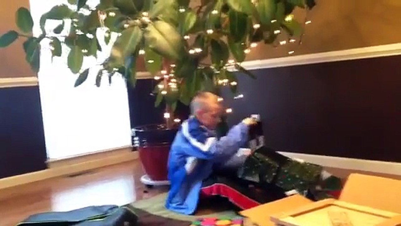 BURTON BUILD-A-BOARD CHRISTMAS PRANK