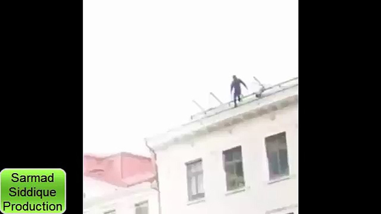 Jump from HIGH building (amazing video)