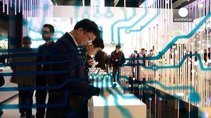 Разработка новых материалов для дисплеев смартфонов