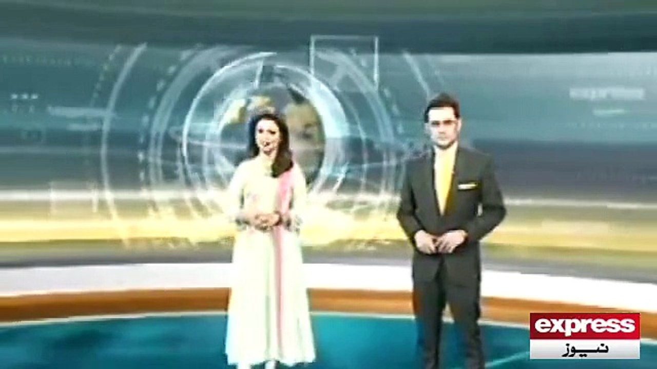 چائینی پائیلٹ کا کمال ٹیلنٹ دیکھیے ۔۔ ہیلی کیپٹر کے اسٹرپ سے بوتلوں کے ڈھکن کھول دییے
