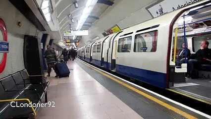 London Underground Piccadilly Line train northbound at King's Cross St Pancras station