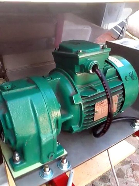 Broyeur pommes motorisé