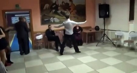 КАЛИНКА! ПАРЕНЬ ОФИГЕННО ОТБАЦАЛ!