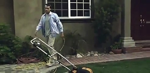 Hilarious Lawn Mower Fail