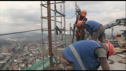 Torre Reforma, una vida al filo del abismo