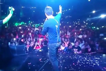 Alden Richards Pinagkaguluhan ng Fans