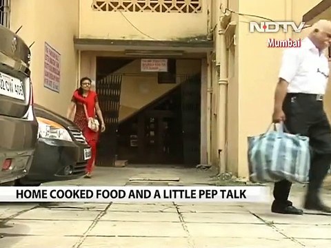 Mumbai man delivers free food for senior citizens along with hope and smiles