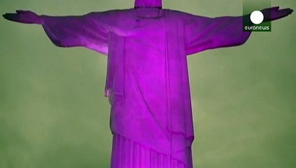 Рио-де-Жанейро: розовый Христос в месяц борьбы с раком груди