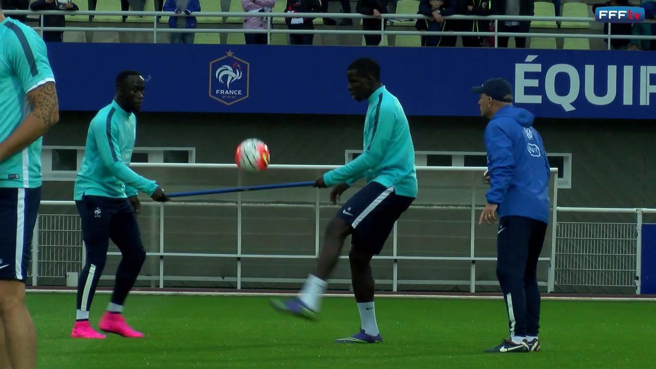 Jonglerie originale des Bleus
