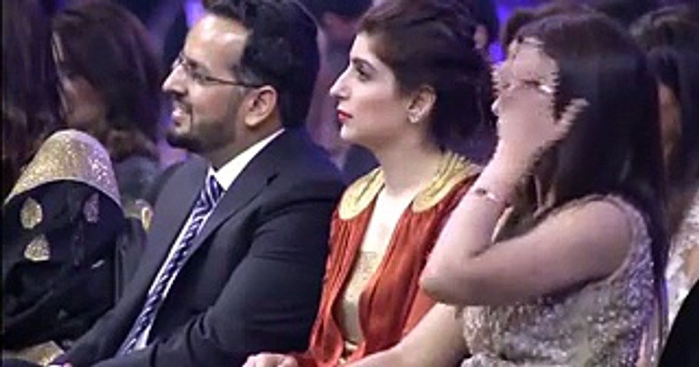 Superb Ghazal By Khalil ur Rehman Writer of Pyary Afzal in Lux Style Award 2015.mp4
