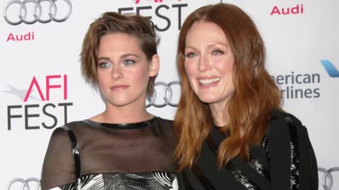 Julianne Moore würde eher Kristen Stewart ein Niere spenden, als Robert Pattinson
