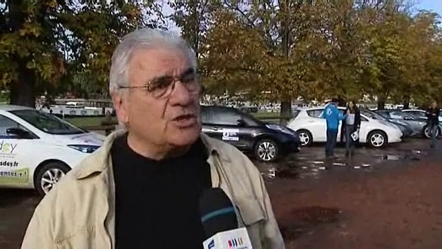 Départ du France Electrique à Auxerre dans l'Yonne