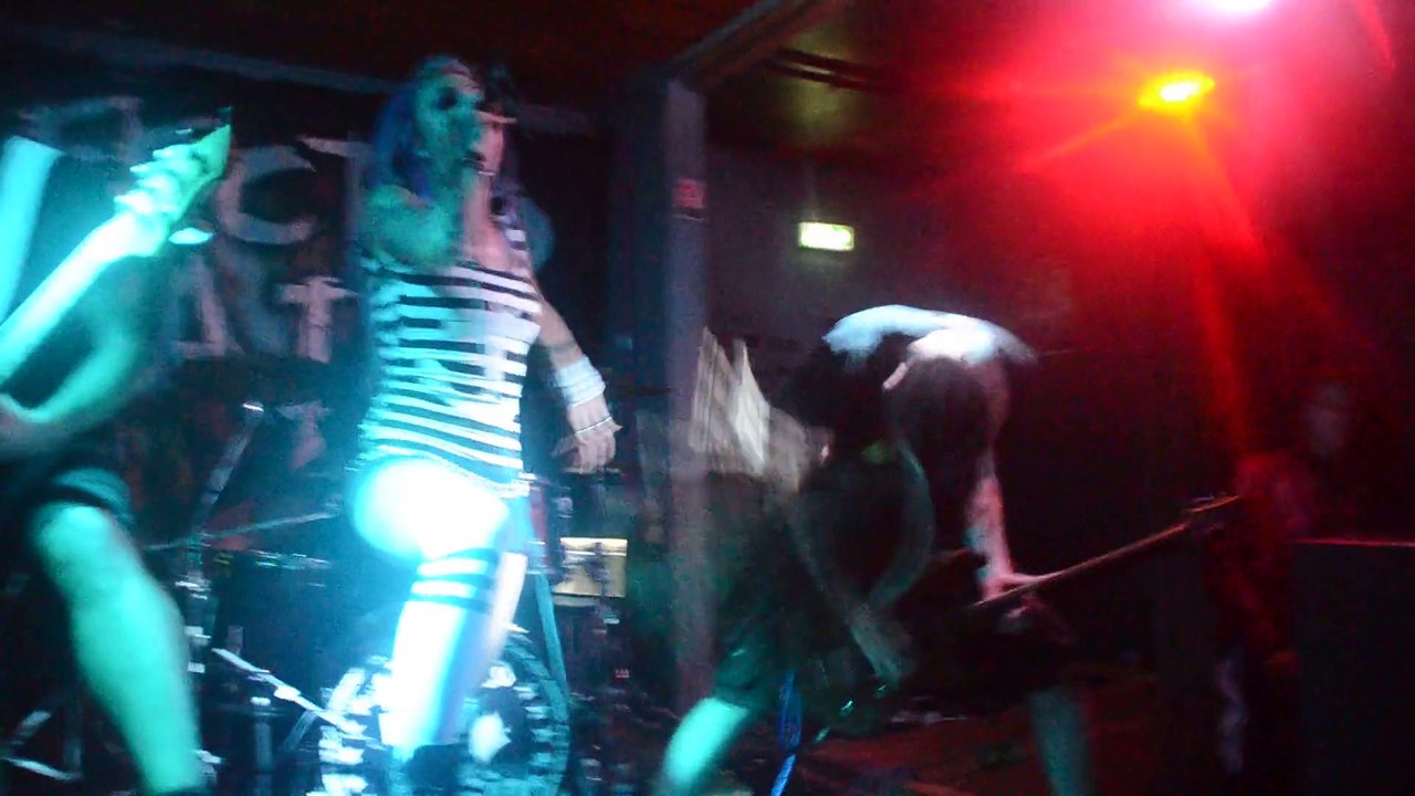 Infected Rain - Sweet, Sweet Lies  (Live au pub la Republique)