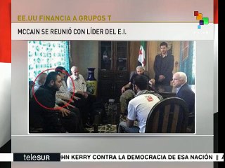 Genera polémica imagen de reunión entre McCain y líder del EI