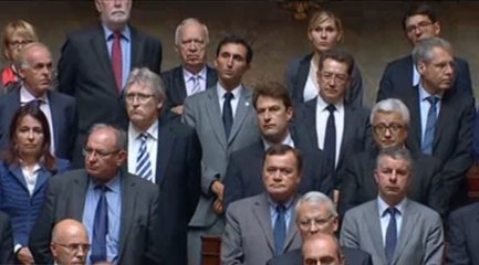 Une minute de silence à l'Assemblée nationale en hommage aux victimes des intempéries