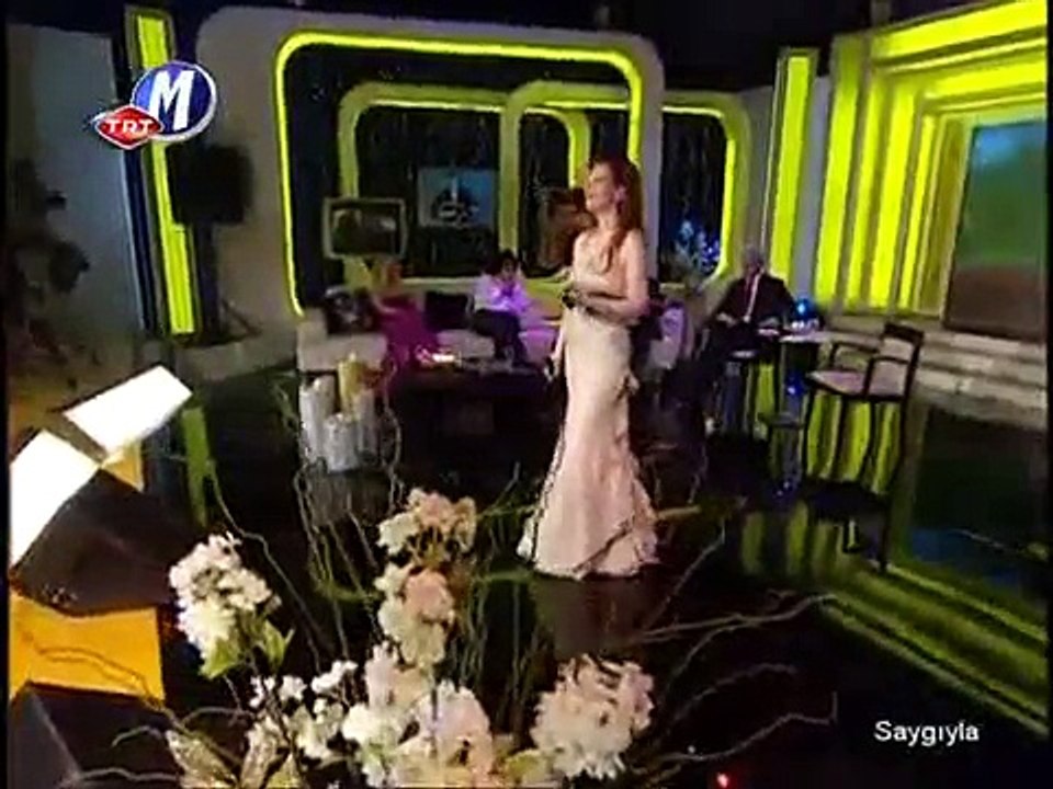 Yonca Lodi - Aşk Kitabı