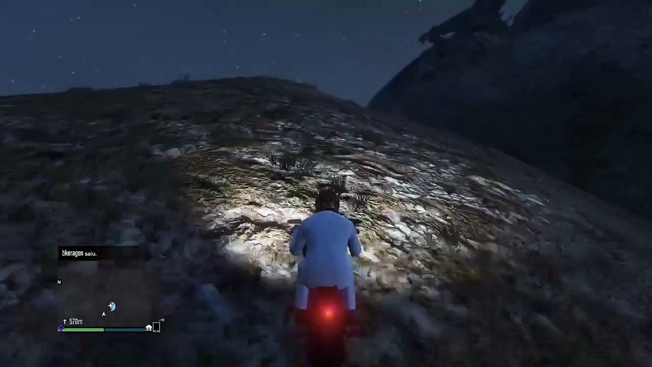 gta olha a moto no morro