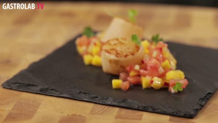 How to Make Scallops with Mango Salsa
