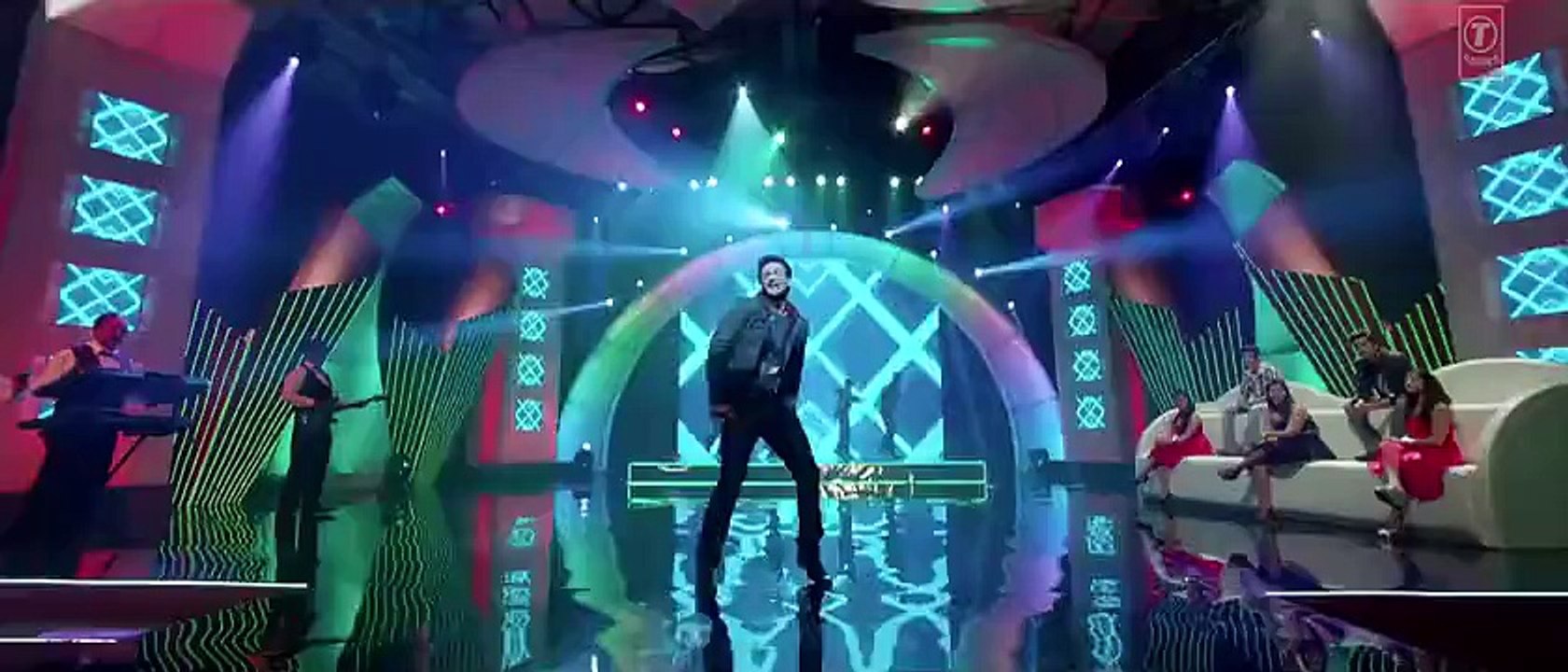 Ishq Ne Krazy Kiya Trailer - VidzToday