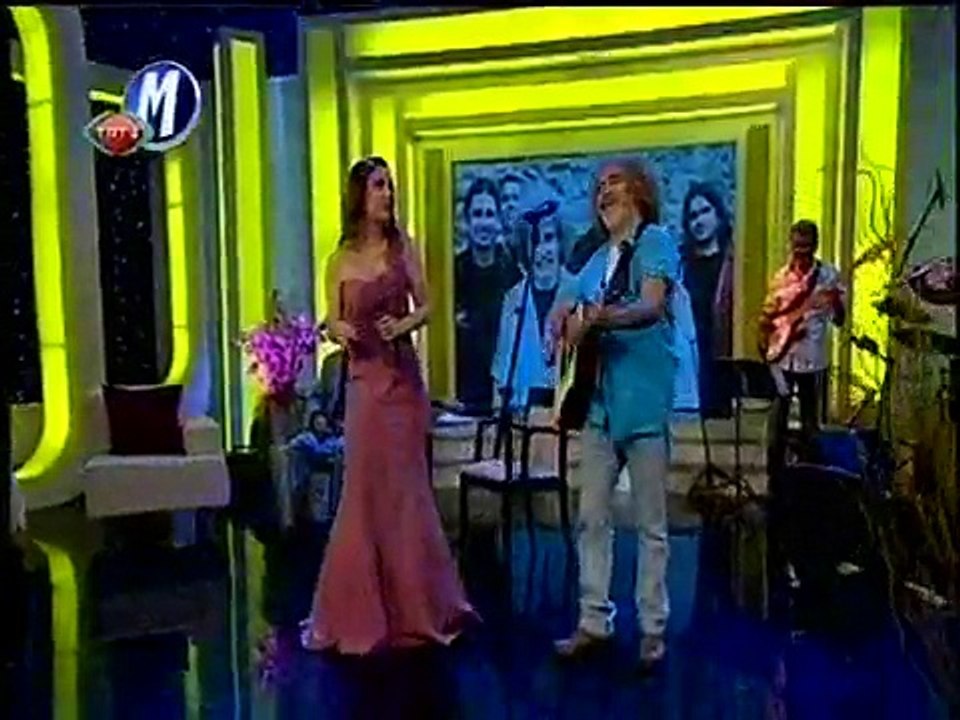 Yeni Türkü - Yonca Lodi / Bana Bir Masal Anlat Baba