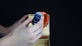 Unboxing Samsung Galaxy gear 1 gen running Tizen OS Italy Exclusive 360p