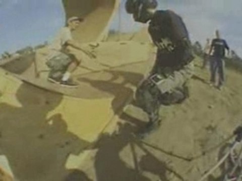Skate Roller Crash - Tony Hawk - Jackass