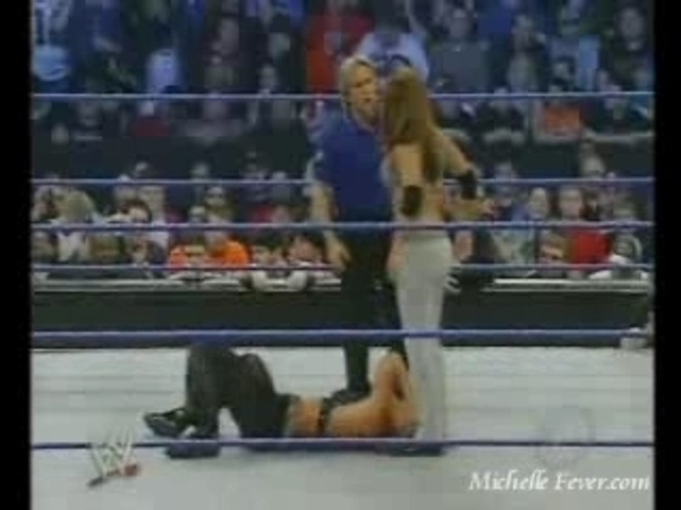 Michelle & Show vs Dawn & Renee