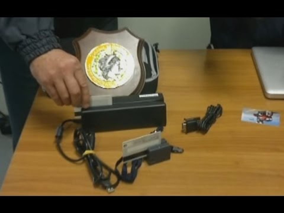 Roma - Clonavano carte di credito grazie ai camerieri dei ristoranti (06.10.15)