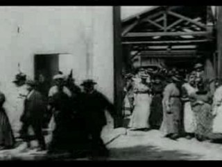 La Sortie des Usines Lumière 1895